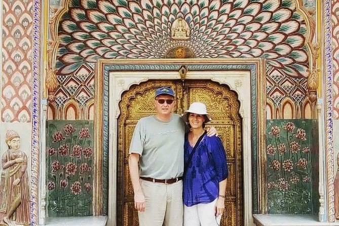 Jaipur Sightseeing & Shopping Tour by Private Car with Guide - Jal Mahal photo stop, quick water-palace beauty