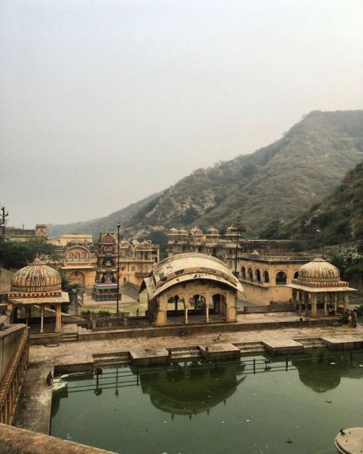 Jaipur sightseeing tour with monkey temple (Galta ji temple) - Hawa Mahal and City Palace: the royalty lesson, not just the facade