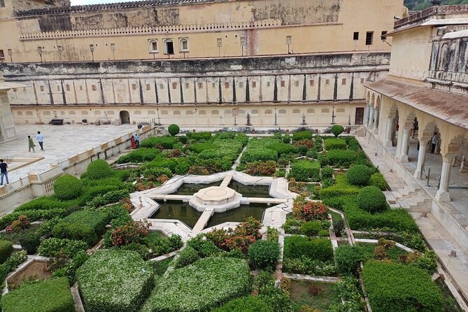Jaipur sightseeing tour - with private car & guide - Amber Fort, Sheesh Mahal, and that hourly candle show