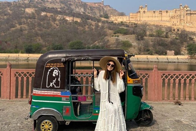 Jaipur Sightseeing Tuk-Tuk Tour - Mandir Shree Sitaram Ji: a calm start at Choti Chaupad