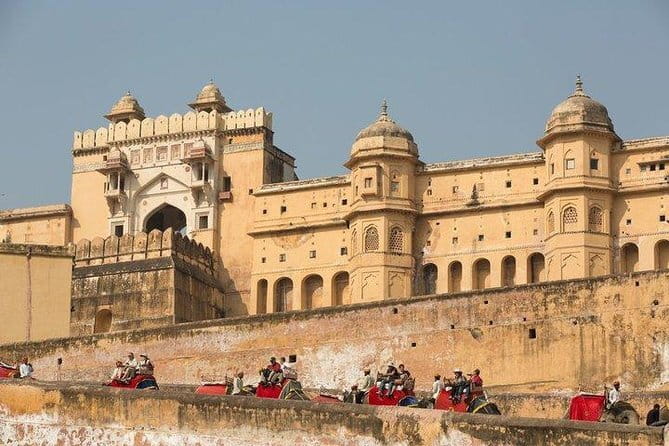 Jaipur Tour with Jaigarh Fort and Nahargarh Sunset - Jal Mahal on Man Sagar Lake: View-Only Time