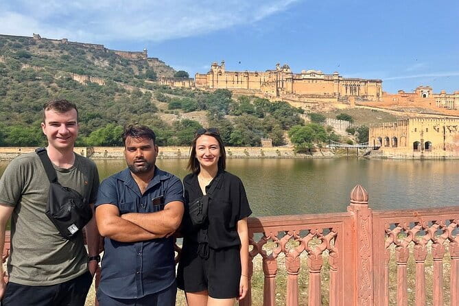Jaipur Tour with Jaigarh Fort and Nahargarh Sunset - Pickup, Private Transport, and a Driver Who Keeps Things Moving