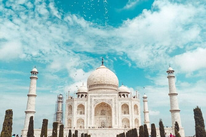 Jaipur Tour with Monkey Temple and Block Print Experience - Hawa Mahal and Royal Gaitore Tumbas: Architecture Plus a Breather