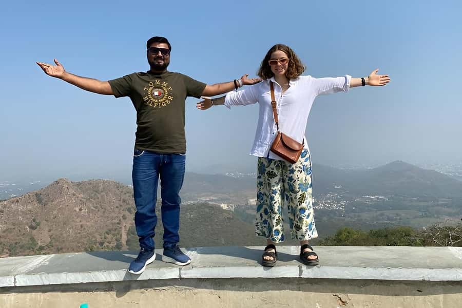 Jaipur: Tour with Nahargarh Sunrise or Monkey Temple Sunset - Price and value for a group up to 3
