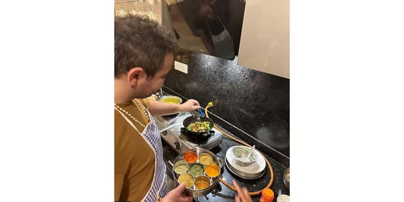 Jaipur: Traditional cooking class and storytelling session - Entering A Jaipur Home Kitchen, Not A Restaurant Line