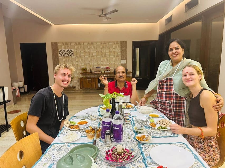 Jaipur: Traditional cooking class and storytelling session - Family Atmosphere: Hospitality You Can Feel