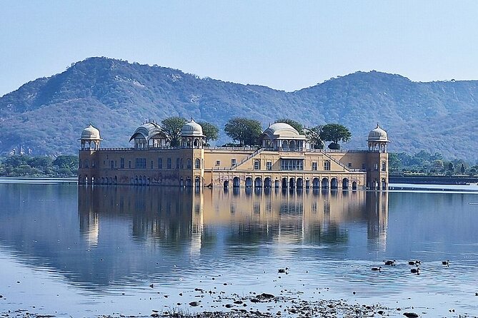 Jaipur Tuk Tuk Sightseeing Tour with Monkey Temple Sunset View - City Palace and Royal Gaitor: power, memory, and atmosphere