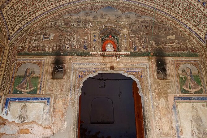 Jaipur@Twilight Guided Heritage City walk tour with Food Tasting - Johri Bazaar, Gopal Ji Ka Rasta, and the pickle shop stop you will remember