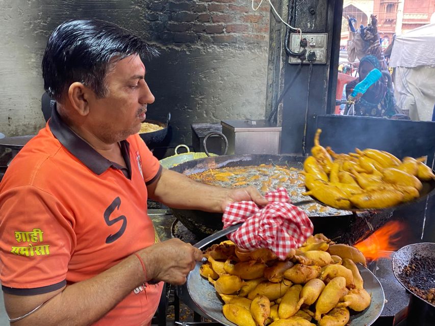 jodhpur: street food tour with over 8 food tastings - Clay-pot masala tea, then your first flavor hits