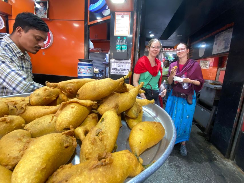 jodhpur: street food tour with over 8 food tastings - Pani puri and dahi bada: the street-food texture show