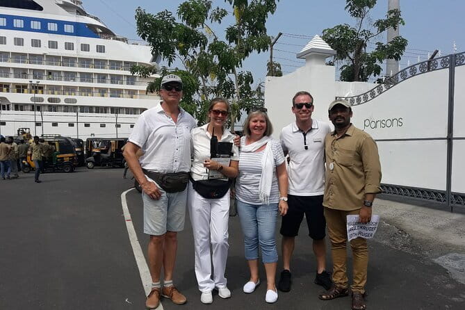 Kochi Tuk-Tuk Sightseeing Tour with Cruise Ship Pickup - Chinese fishing nets and the Fort Kochi shoreline start the story