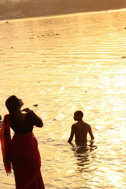 Kolkata: A Sea of Faces and A Thousand Places - Getting Your Bearings at Esplanade and B.B.D. Bagh