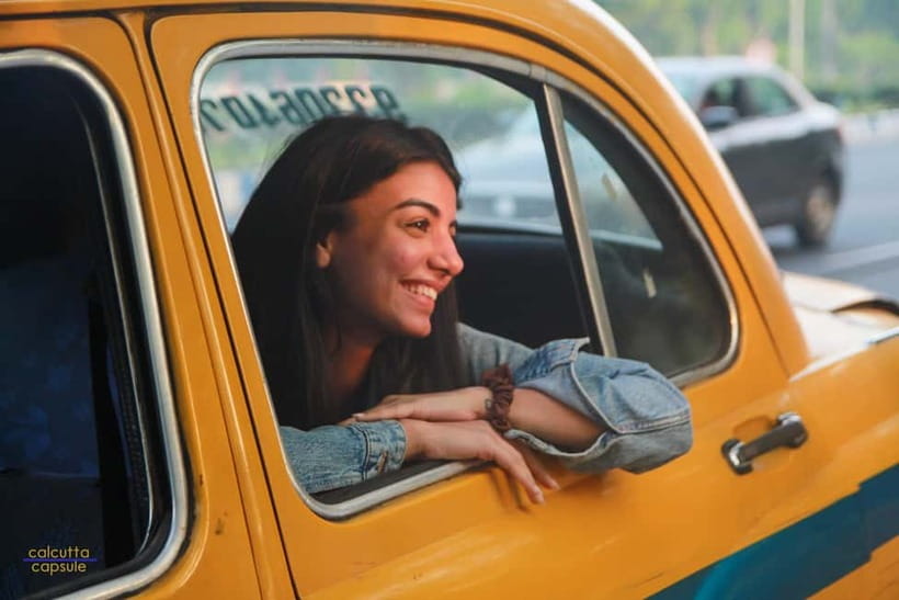 Kolkata: Magic Hour Tour with Breakfast - Howrah Bridge during the Magic Hour light