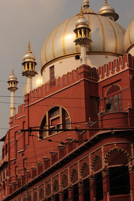 Kolkata Morning Culture Tour- Chasing The Sun - Bowbazar, the “para” mindset, and finding local neighborhoods