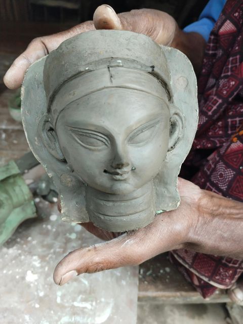 Kolkata: Spiritual World of Kolkata Sightseeing Tour - Dress code and temple etiquette: how to avoid friction fast