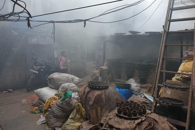 Life In Dharavi: A Guided Tour Of Dharavi Slum - Inside Dharavi: what you can expect on the walk