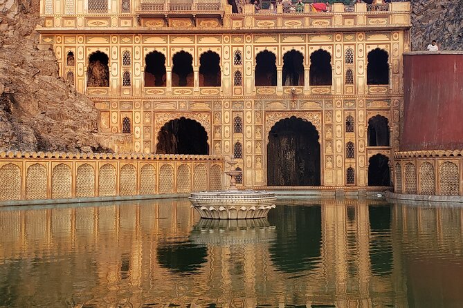 Local breakfast & full city tour by TukTuk - Entering Jaipur with local breakfast and that first free chai