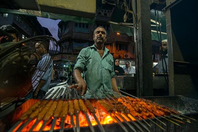 Mohd Ali Road Kebab & Curry Food Trail in Mumbai with Guide - Key highlights to look for
