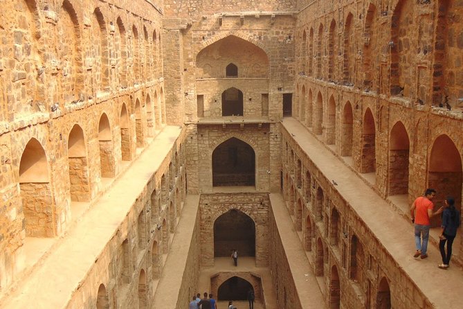 Moral Slum Tour in Delhi with hotel pickup & drop - Price and logistics: what $69 buys you in real life
