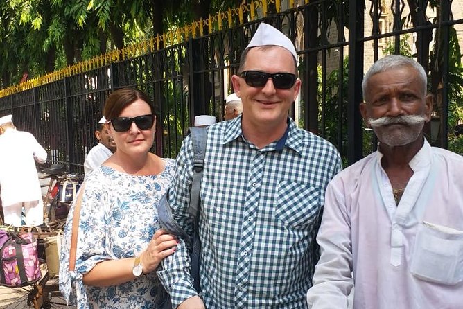 Morning Life of Mumbai's Dabbawalas and Dhobis Tour - Comfort Tips: Smart Casual, Shoes, and a Food Plan