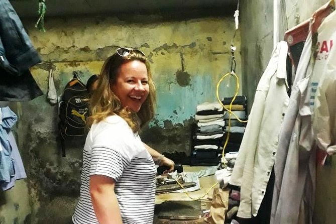 Morning Life of Mumbai's Dabbawalas and Dhobis Tour - Mahalaxmi and the Jump to Dhobi Ghat: What the Morning Transfer Changes