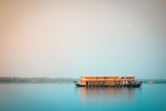 Multi Day Private Guided Tour of Kerala from Kochi by Car - Day 2 Kumbalangi: fishing village life on the backwaters