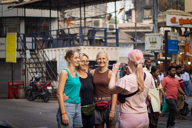 Mumbai Bicycle Tour - Getting fitted: bikes, helmets, and the safety rhythm on busy streets