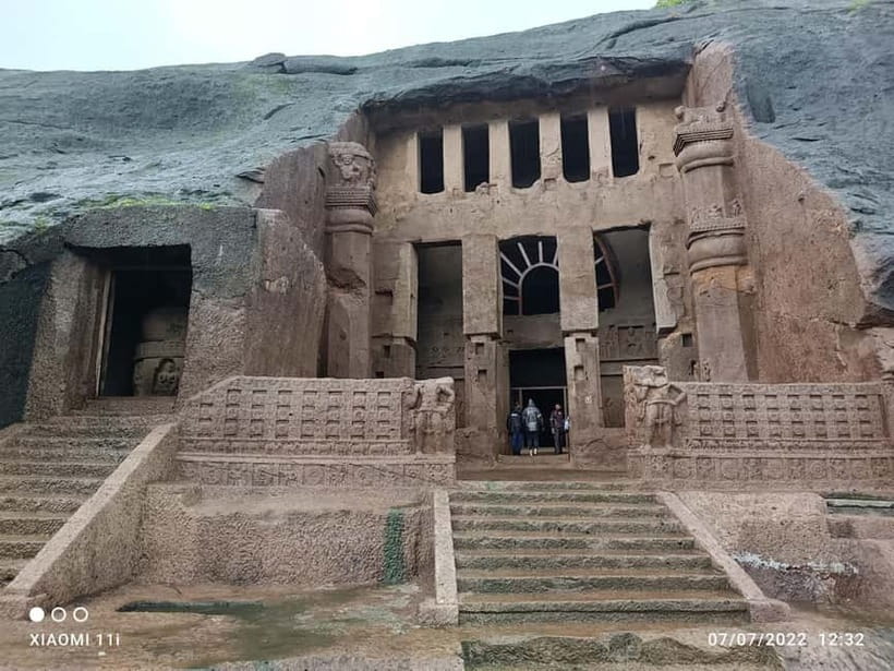 Mumbai: Buddhist Kanheri Caves with Golden Pagoda Temple - Kanheri Caves: what you should look for (and why it matters)