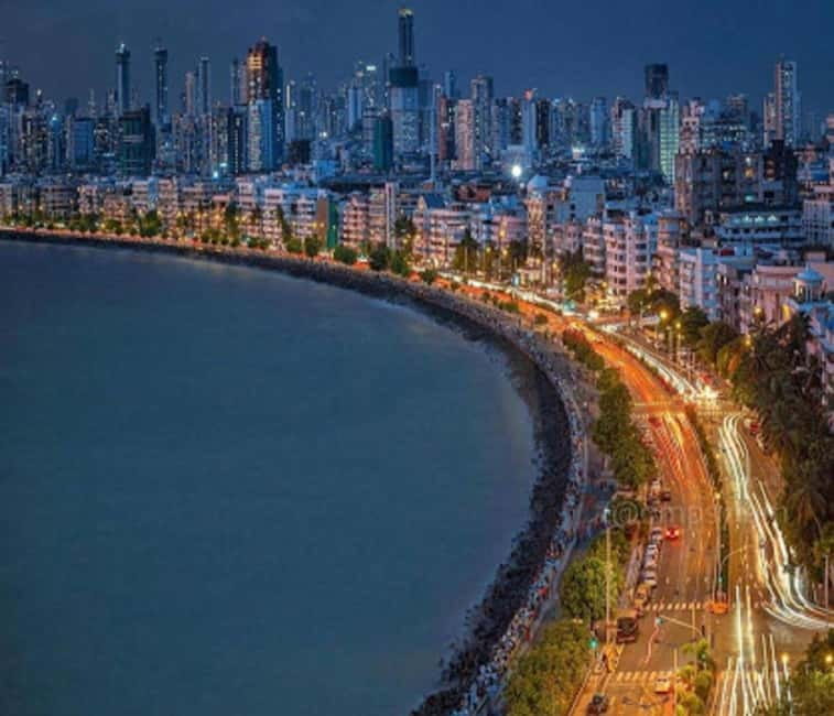 Mumbai City Night Guided Tour with Delicious Street Food - Pickup to Churchgate: colonial-era architecture and a good first photo stop