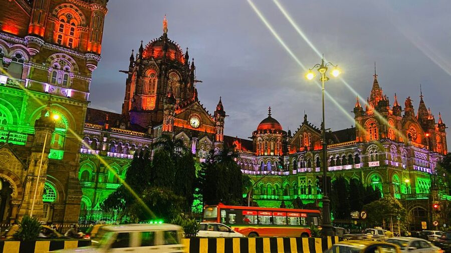 Mumbai: Day & Night City Tours with Multiple Add On Options - Churchgate Station and Marine Drive, the night-view combo that people love