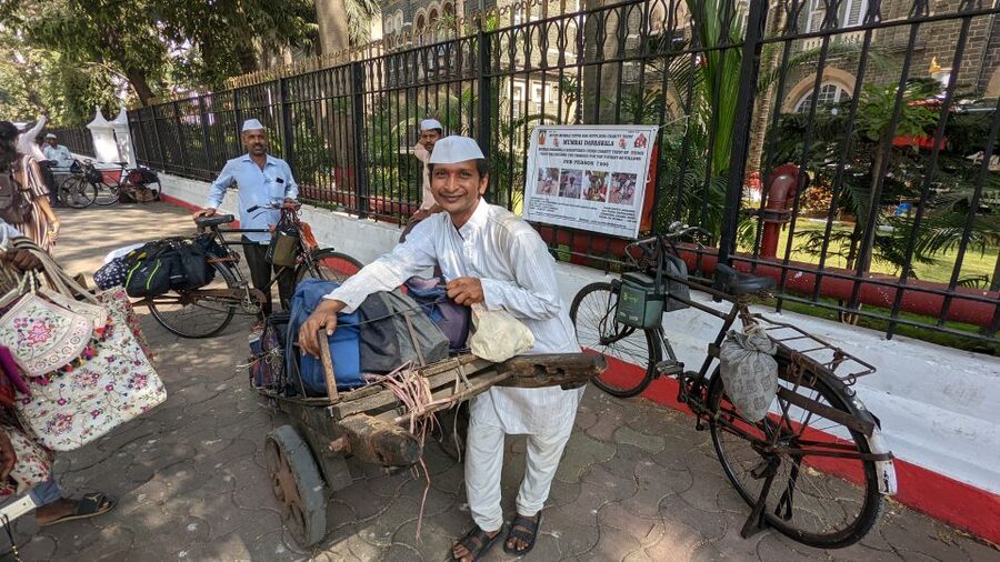 Mumbai: Dharavi Slum, DhobiGhat, and Dabbawallas Tour - Respect, safety, and who should book this tour