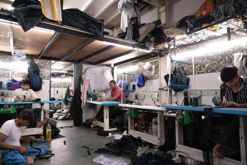 Mumbai: Dharavi Slum Guided Walking Tour by 1st Female Guide - Guided walking in Dharavi: what the 2 hours actually covers