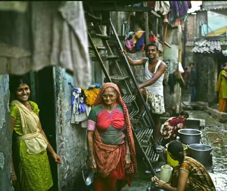 Mumbai: Dharavi Slum Slumdog Millionaire Tour with a Local - Dharavi Starts With a Film, But Lives Like a City