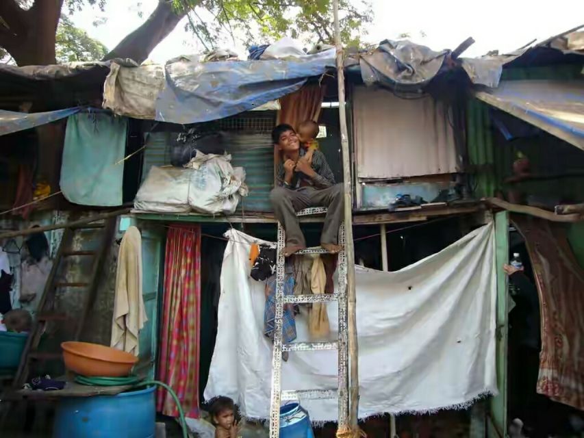 Mumbai: Dharavi Slum Slumdog Millionaire Tour with a Local - Optional Vegetarian Meal With a Local Family