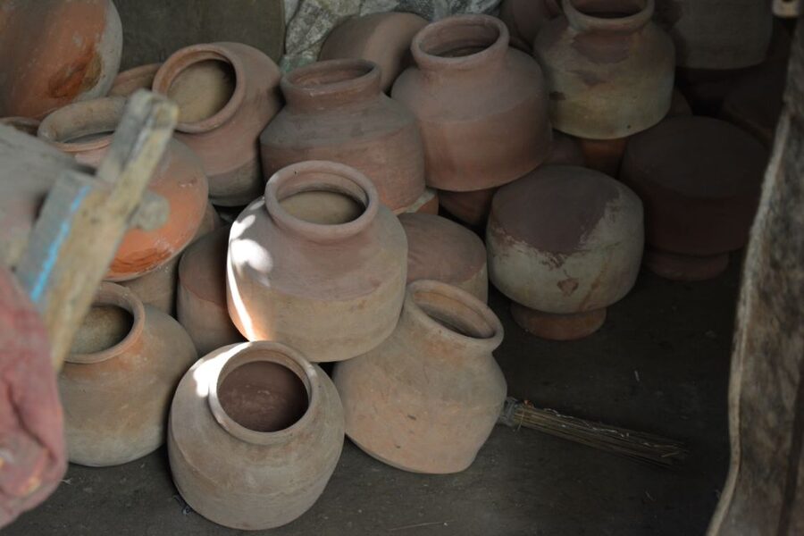 Mumbai: Dharavi Slum Tour with Dhobi Ghat (Open-Air Laundry) - What to pack: comfort first, hat and water included