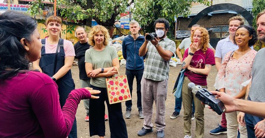 Mumbai: Dharavi Slum Walking Tour by First Female Tour Guide - Quick Hits Before You Go