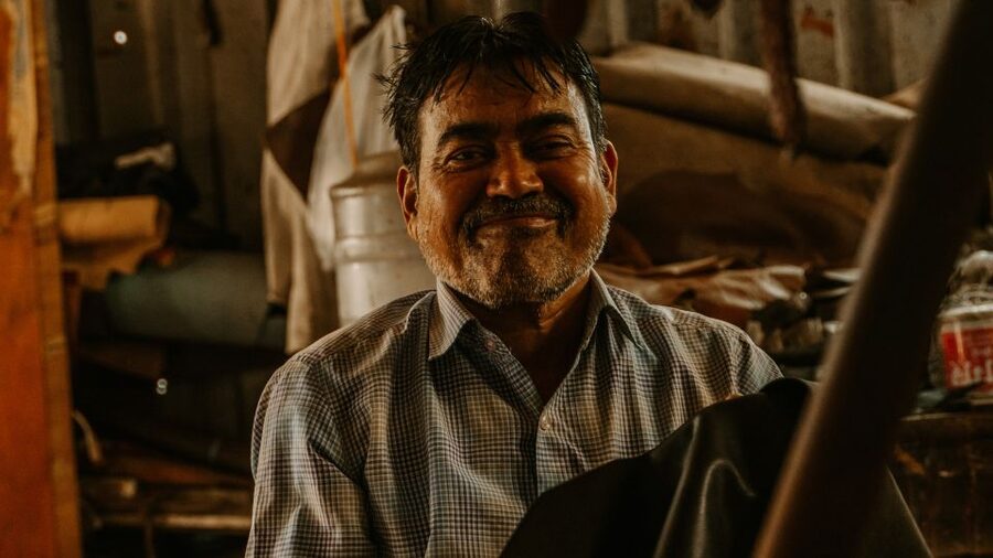 Mumbai: Dharavi Slum Walking Tour by First Female Tour Guide - Dharavi’s Daily Work Beats the Usual Mumbai Script
