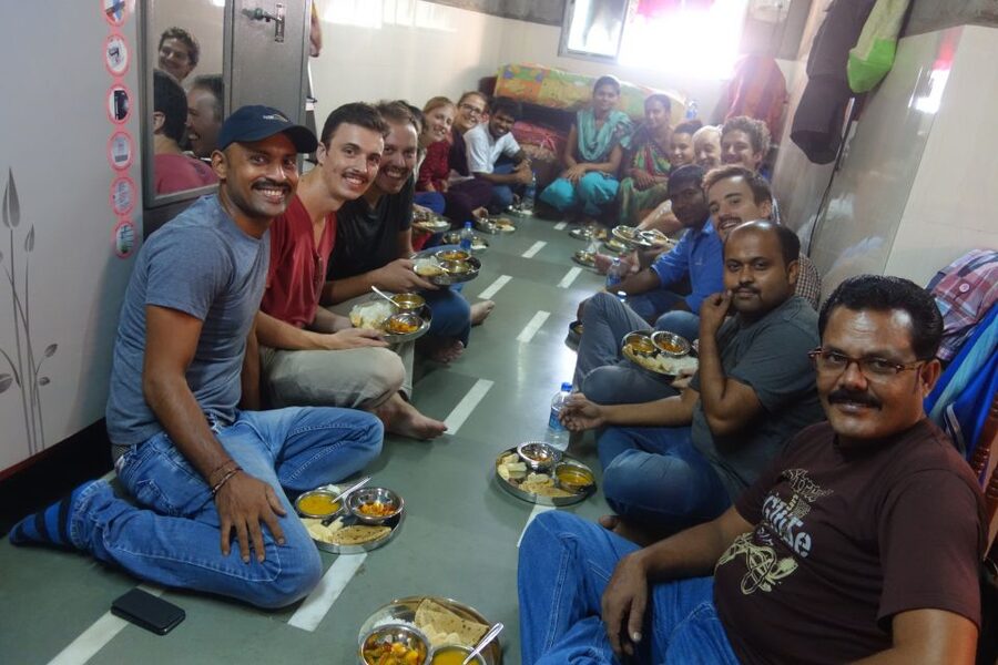 Mumbai: Dharavi Slum Walking Tour with Options - The rules that protect privacy, plus what you should wear