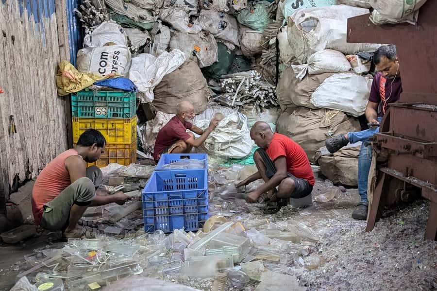 Mumbai: Dharavi Slumdog Tour -See the real Slum with a Local - The Big Industry Stops: Recycling, Textiles, Leather, and More