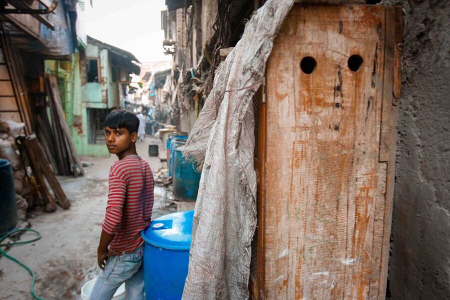 Mumbai: Dharavi Tour Including Car Transfer - Rules matter here, so plan your clothes and your expectations