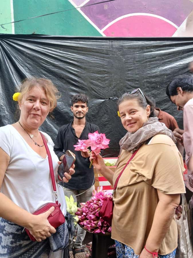 Mumbai:Dhobi Ghat Laundry,Dharavi Slum & Flower market Tour - What to bring and how to pace yourself