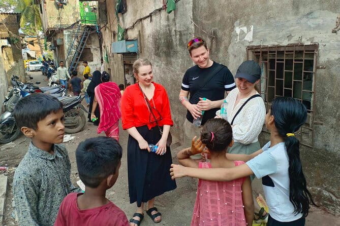 Mumbai: Dhobi Ghat Laundry & Dharavi Slum Tour with a Local - Price and value: why $9.49 can make sense