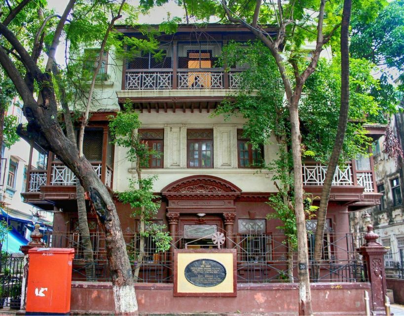 Mumbai: Guided City Sightseeing Tour - Value for $10: What You Get Beyond the Stops