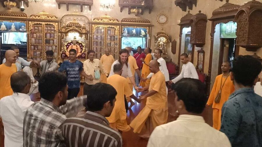 Mumbai: Guided City Sightseeing Tour - Mani Bhavan and Banganga Tank: Gandhi to Everyday Sacred Space