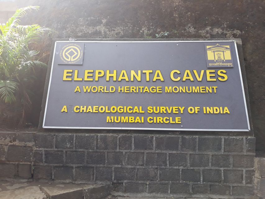 Mumbai: Guided Elephanta Island and Caves Tour - Your English guide: the difference between seeing art and understanding it