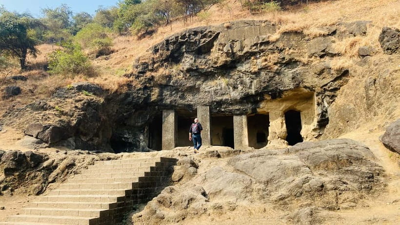 Mumbai: Half Day Elephanta Caves Guided Tour with Ferry Ride - Inside the Shiva Cave, the 20-foot Trimurti moment