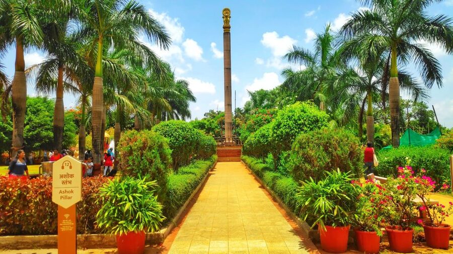 Mumbai: Kanheri Caves and The Golden Pagoda Temple - Who should book this tour, and who should rethink it