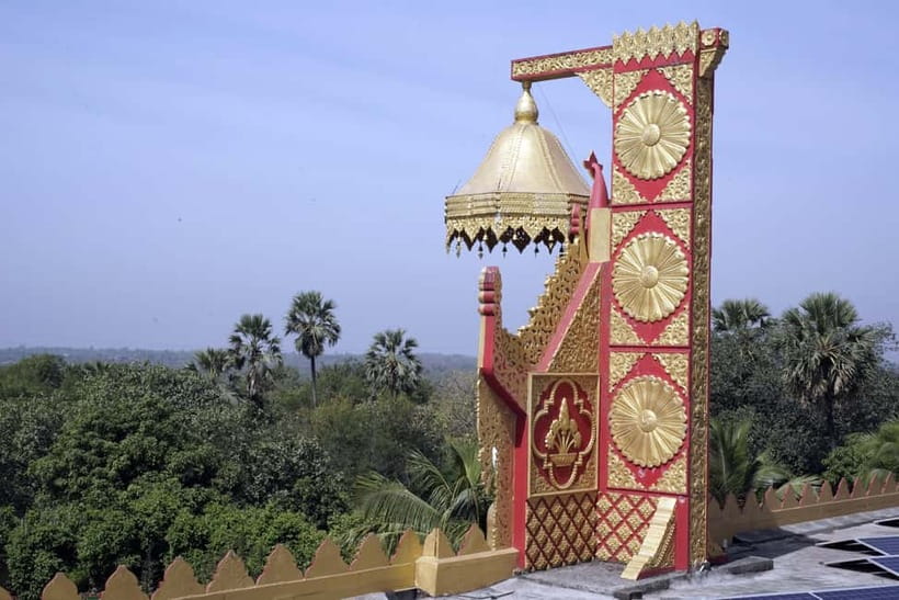 Mumbai Kanheri Caves & Vipassana Pagoda Tour - Should you book the Mumbai Kanheri Caves and Global Vipassana Pagoda tour?