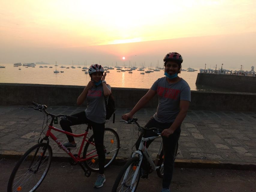 Mumbai: Morning Bicycle Tour - Gateway of India and the Sea-Facing First Impression