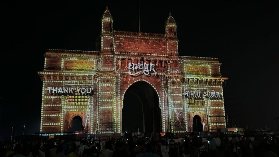 Mumbai Night Lights & Iconic Sights Tour - Malabar Hill, sacred water and that quiet skyline feeling